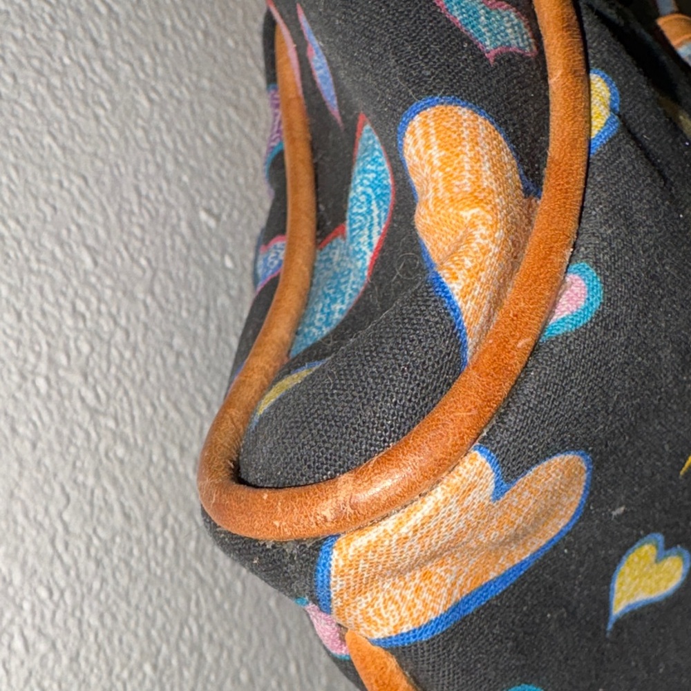 Dooney & Bourke Black Heart Y2K Pattern Shoulder Bag with Tan Straps - Picture 3 of 16